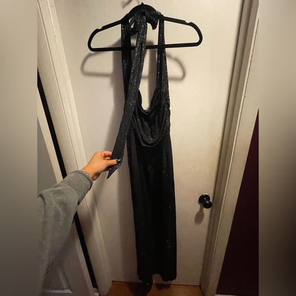 Black sparkle prom dress - Picture 2 of 3
